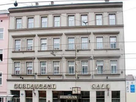 Hadrigan Hotel 3*